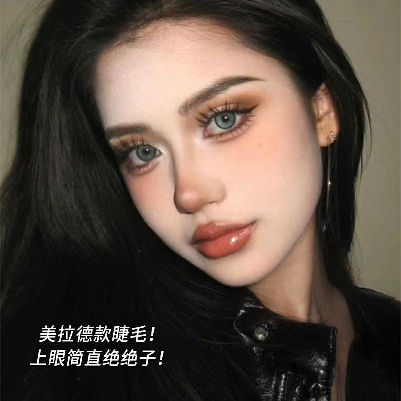 False eyelashes08