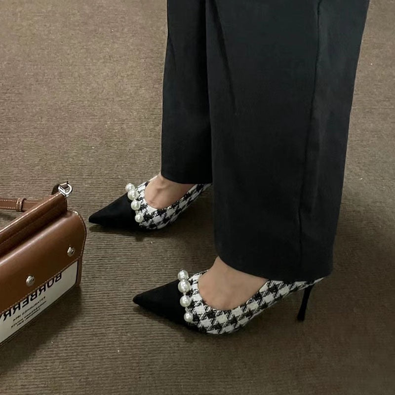 Temperament high heels