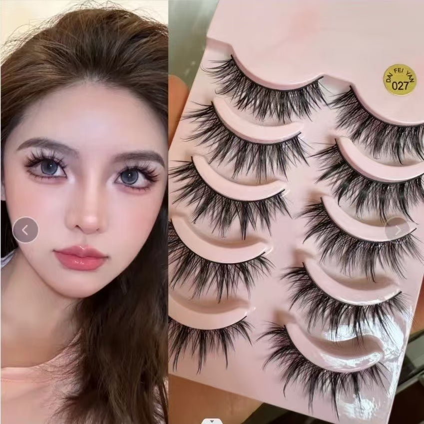 False eyelashes 01